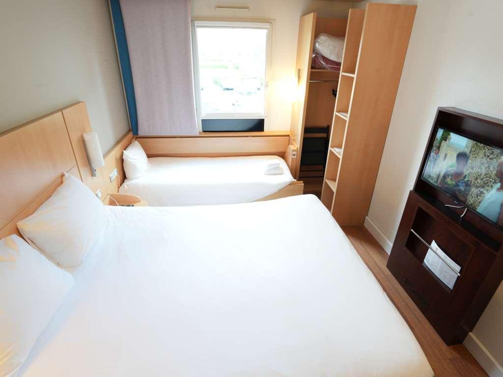 Hotel Ibis Vitre Centre Zimmer foto