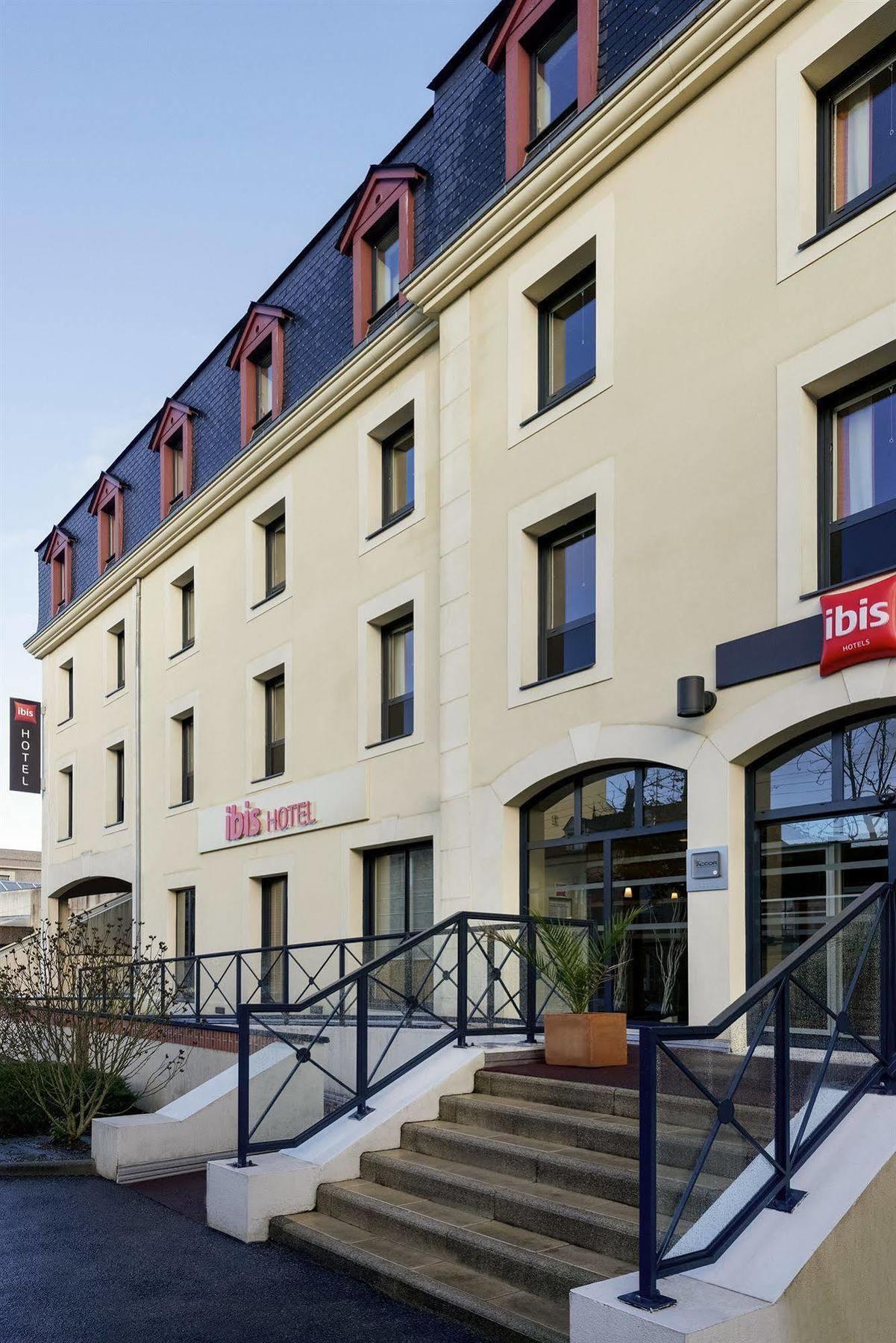 Hotel Ibis Vitre Centre Exterior foto